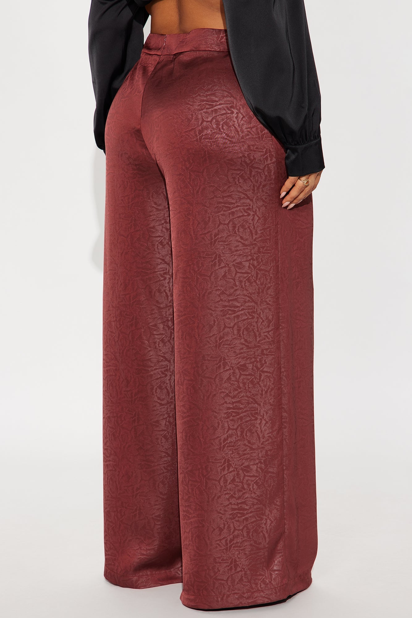 Sydney Textured Satin Wide Leg Pant 33 - Wine