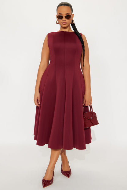 Sweet Sunday Pleated Midi Dress - Wine