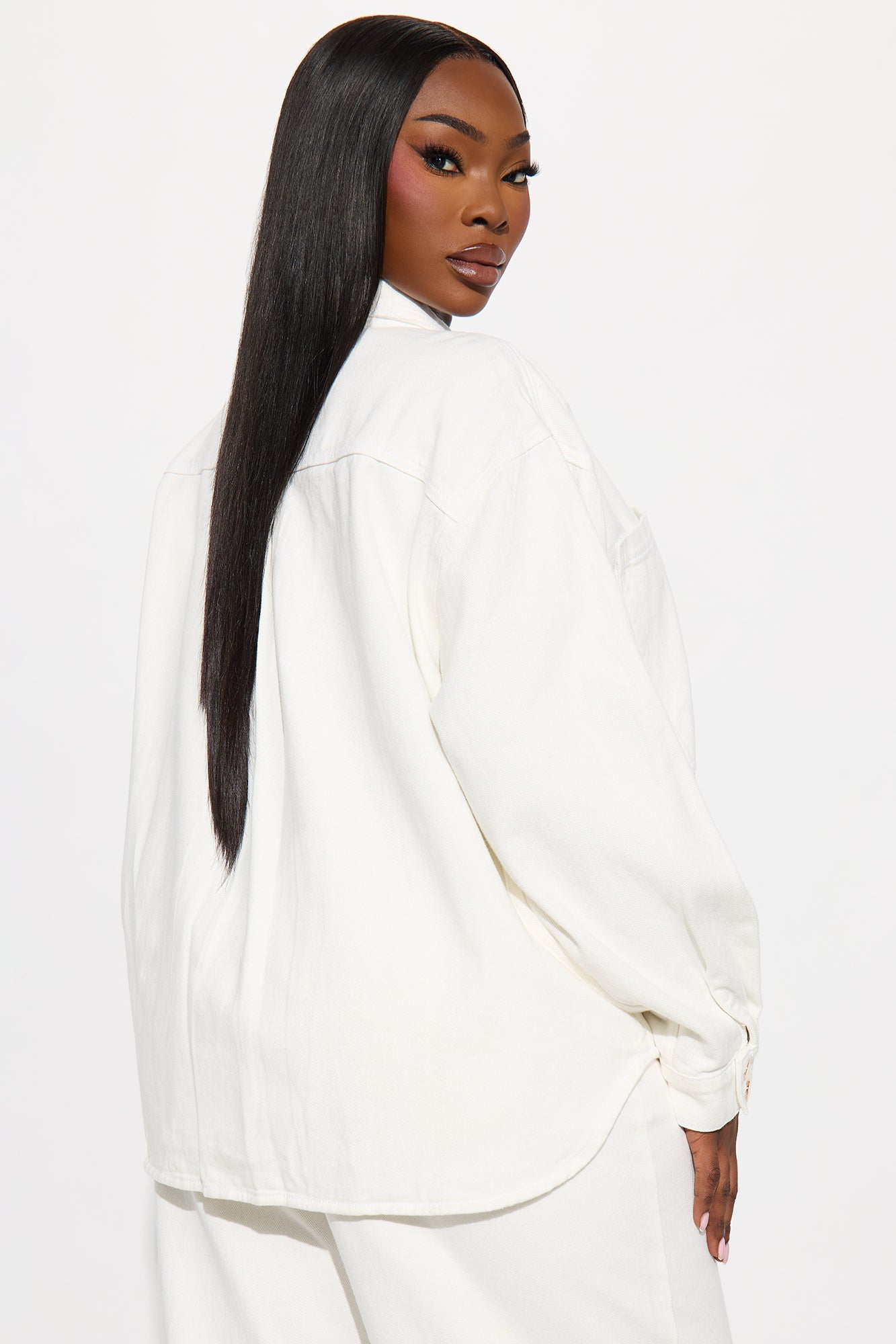 Très Jolie Denim Shacket - White