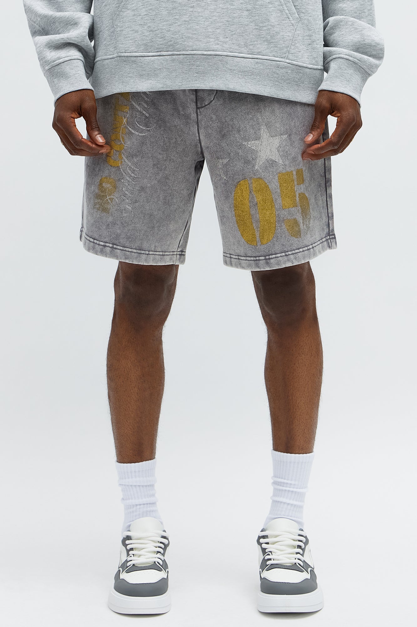 Build Character Baggy Sweatshort - Grey