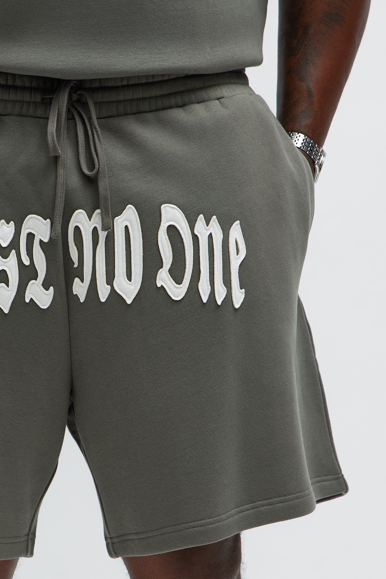 Tyson Relaxed Trust Issues Shorts - Dark Grey