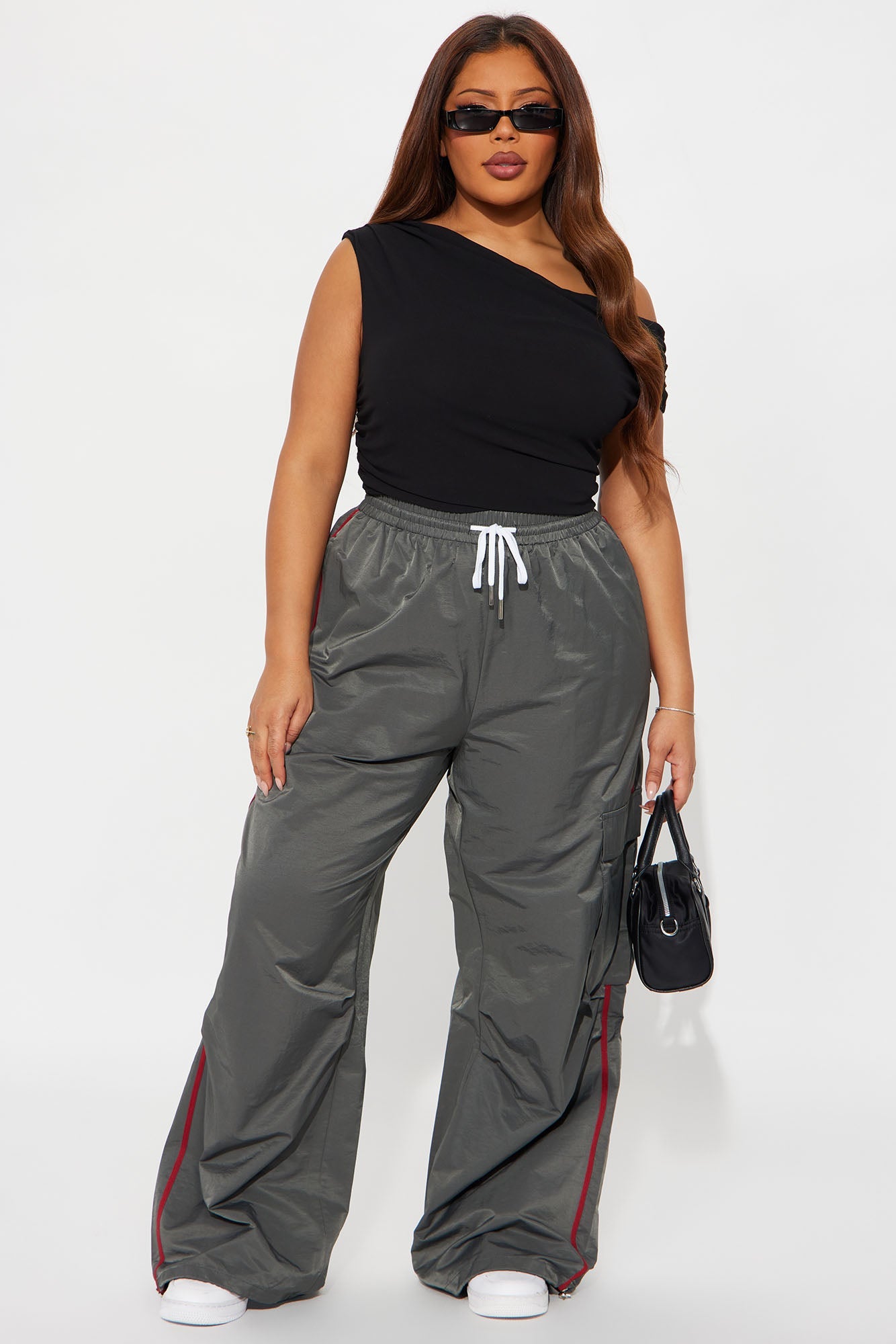 What She Knows Windbreaker Track Pant - Grey