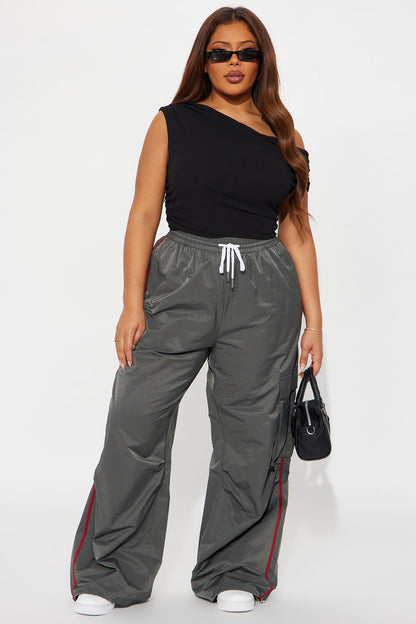 What She Knows Windbreaker Track Pant - Grey