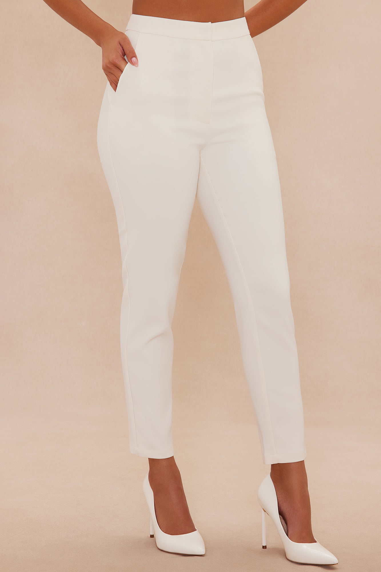 Halle Feather Suit Set - Cream