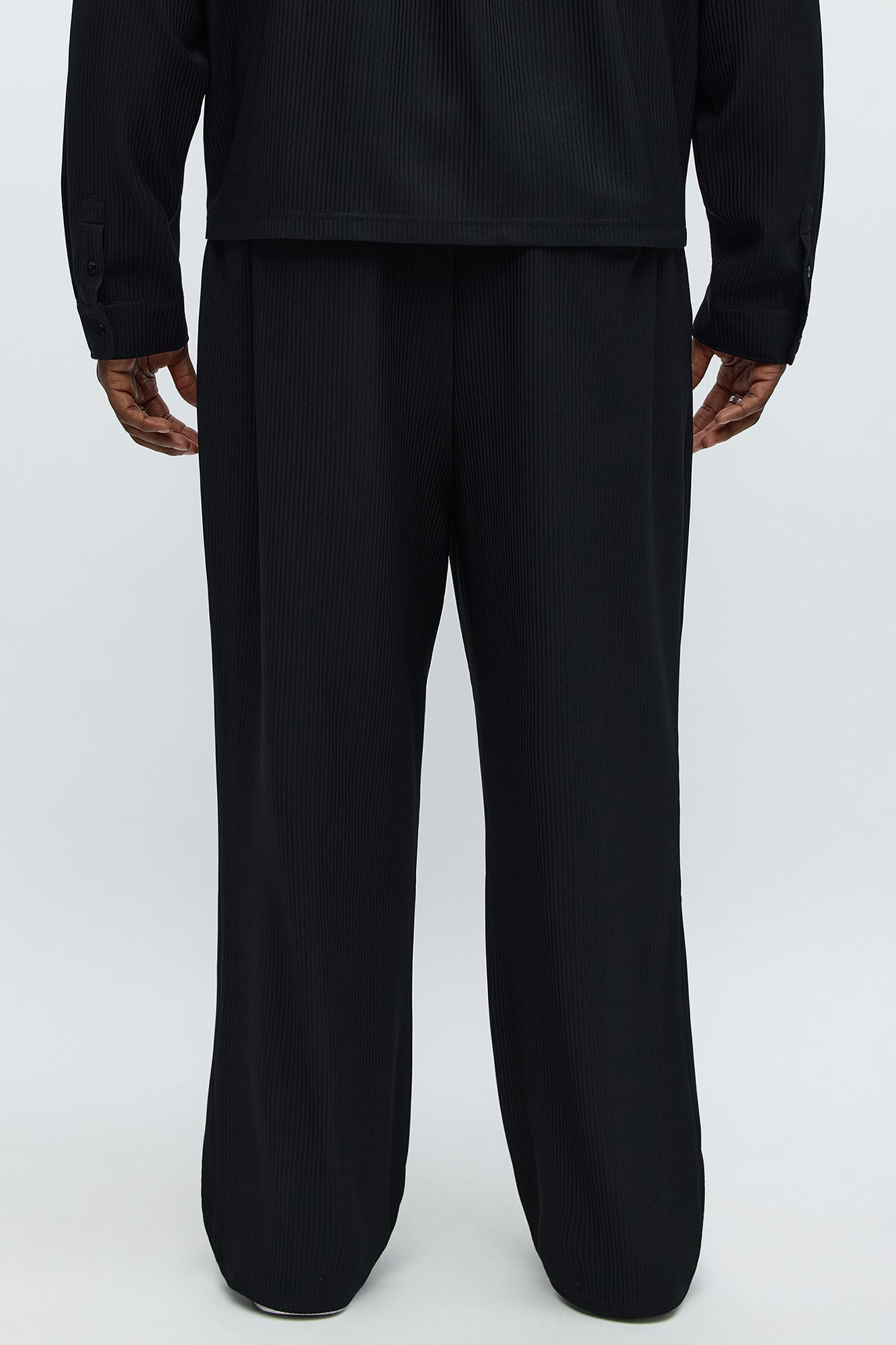 Show Up Relaxed Pant - Black