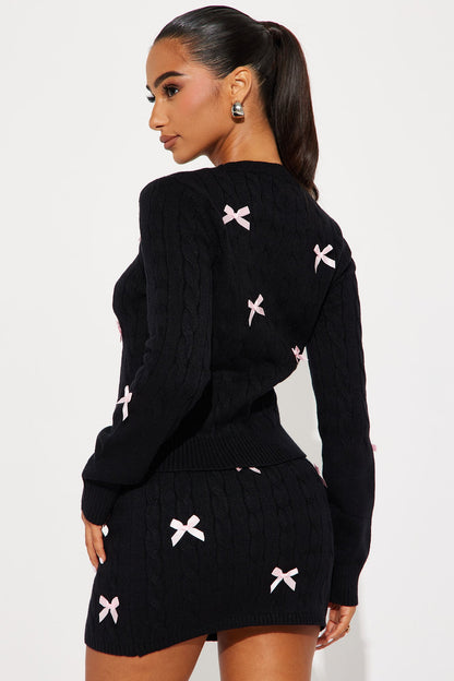 In My Bow Era Sweater Mini Skirt Set - Black