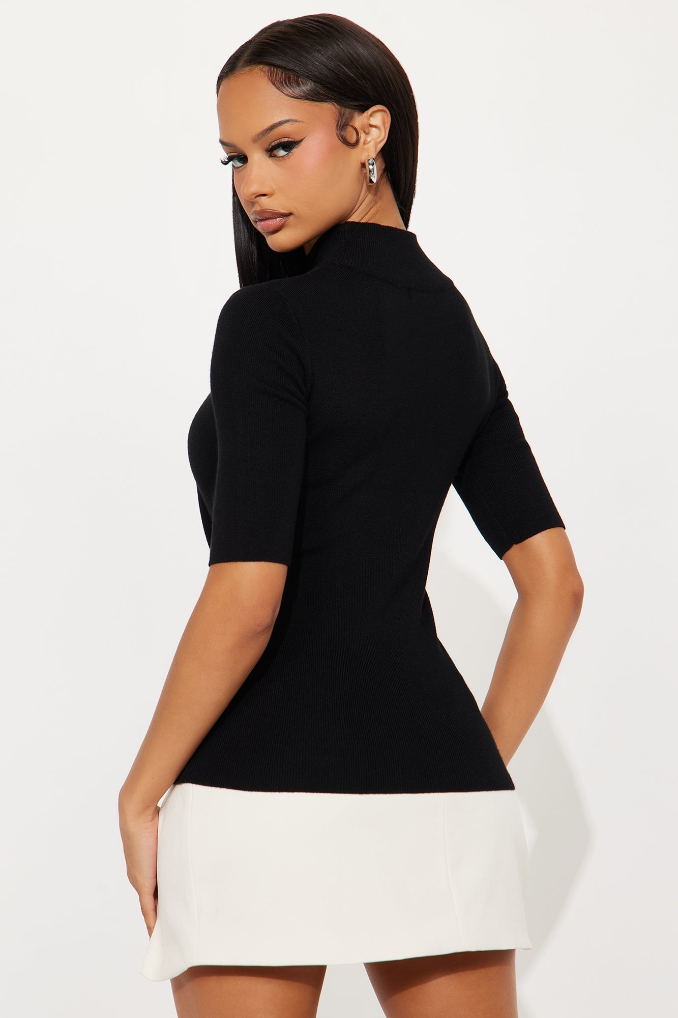 Calm Vibes Ribbed Sweater - Black
