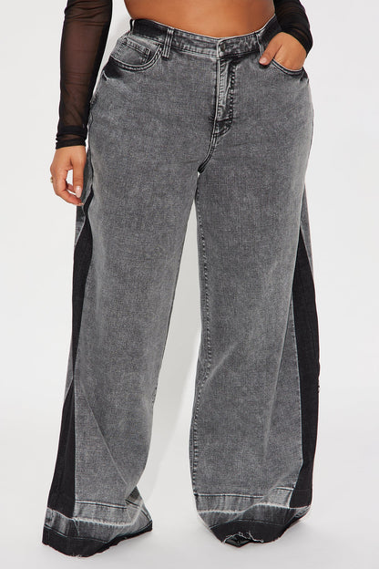 Think Twice Stretch Wide Leg Jeans - Black Wash
