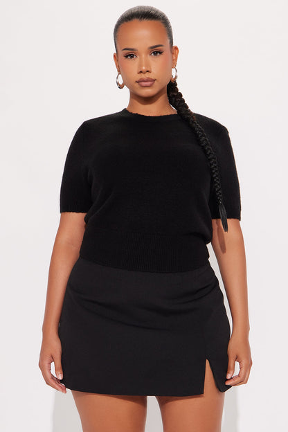 Living For The Weekend Pullover Sweater - Black