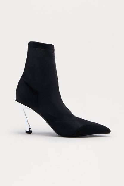 Dark Beauty Booties - Black