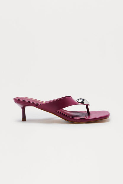 Taye Heart Thong Mules - Burgundy