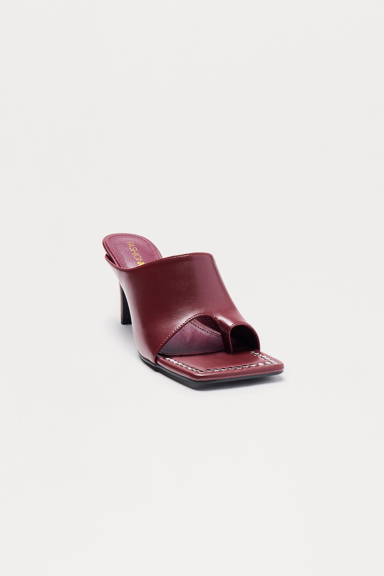 Brisa Studded Toe Ring Mules - Burgundy