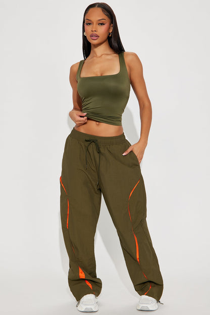Catch Up To Me Windbreaker Jogger Pant - Olive/combo