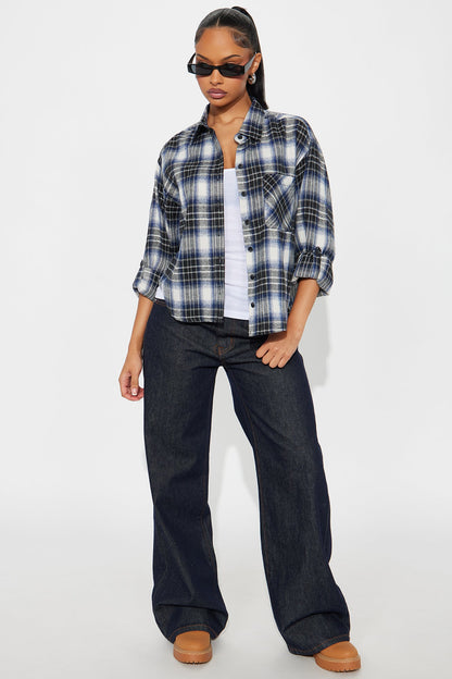 Out Here Flannel Plaid Shirt - Navy/combo