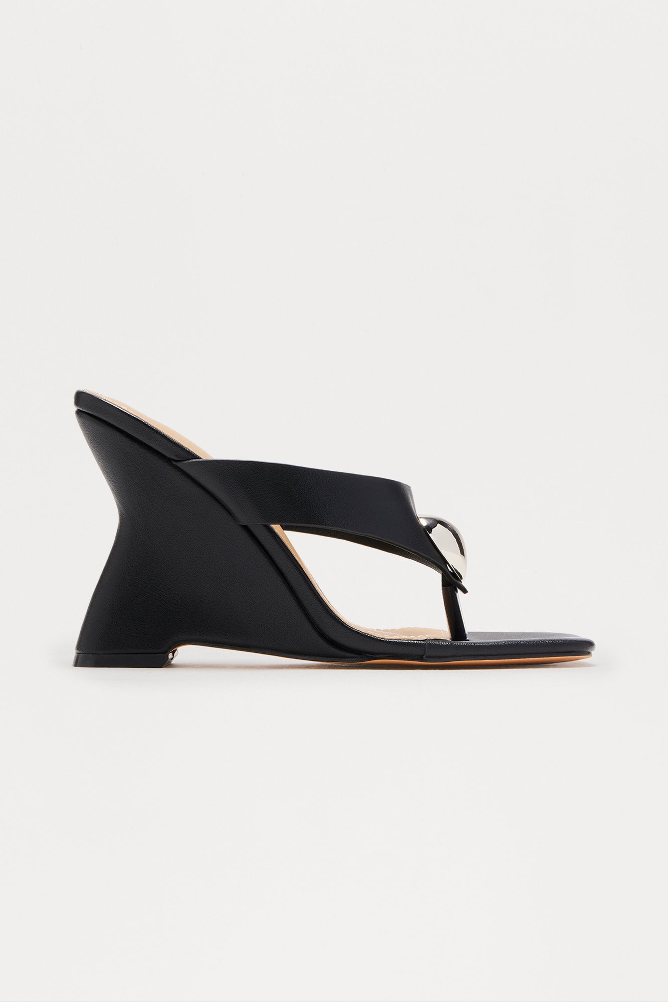 Gifted Heart Thong Wedges - Black