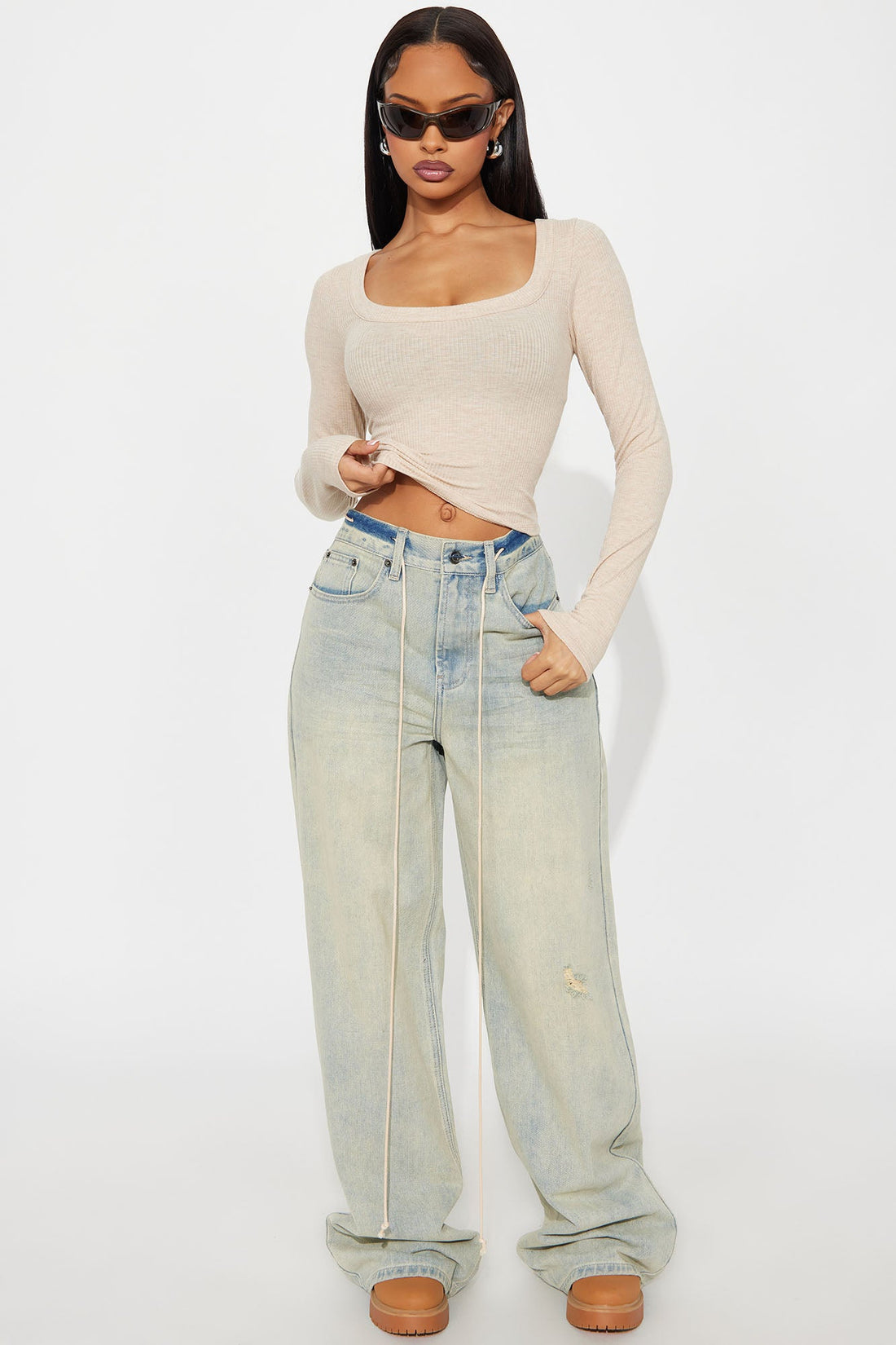 Get Into It Wide Leg Jeans - Light Wash