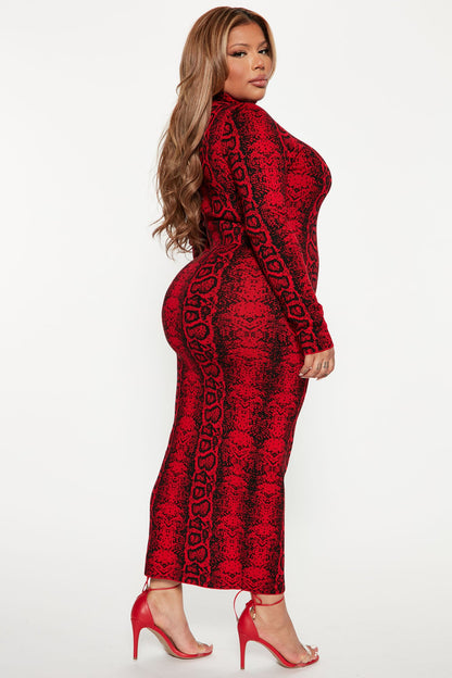 Saucy Snake Sweater Midi Dress - Red/Black