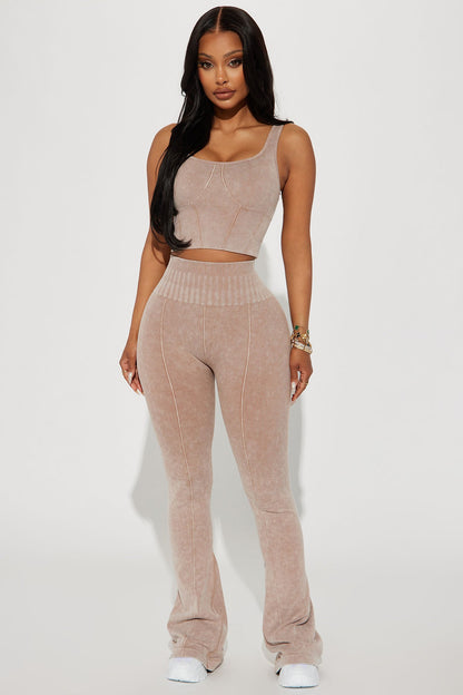 Release Sports Bra - Taupe