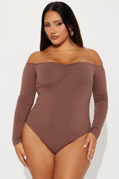 Kelly Off Shoulder Bodysuit - Mocha