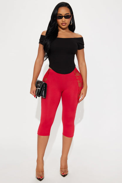 Beneath The Thorns Lace Capri Legging - Red