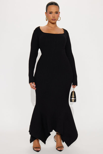 Kaylie Scoop Neck Sweater Maxi Dress - Black