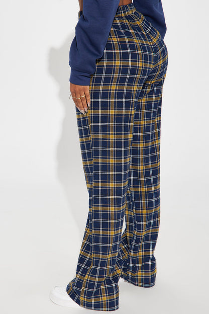 Feeling Casual Plaid Boxer Pant - Navy/combo