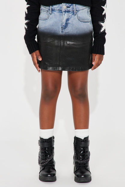 Mini State Of Mind Coated Denim Mini Skirt - Light Wash