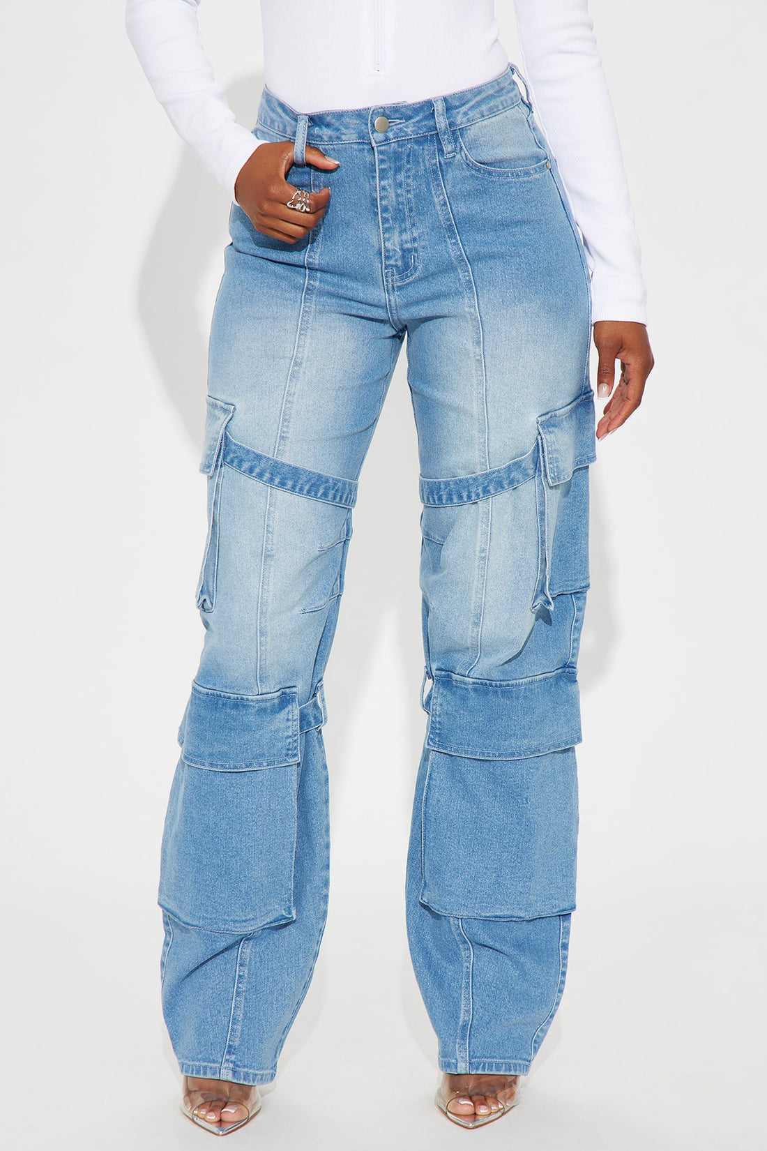 Clarita Cargo Jeans - Medium Wash