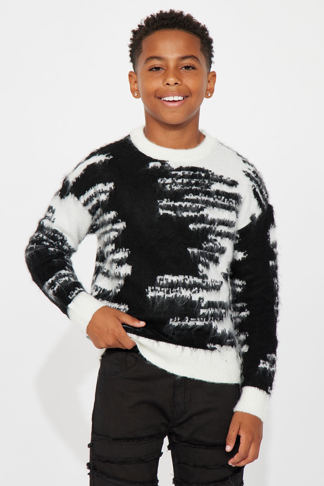 Mini Fuzzy Mixed Colors Crewneck Sweater - Black/White