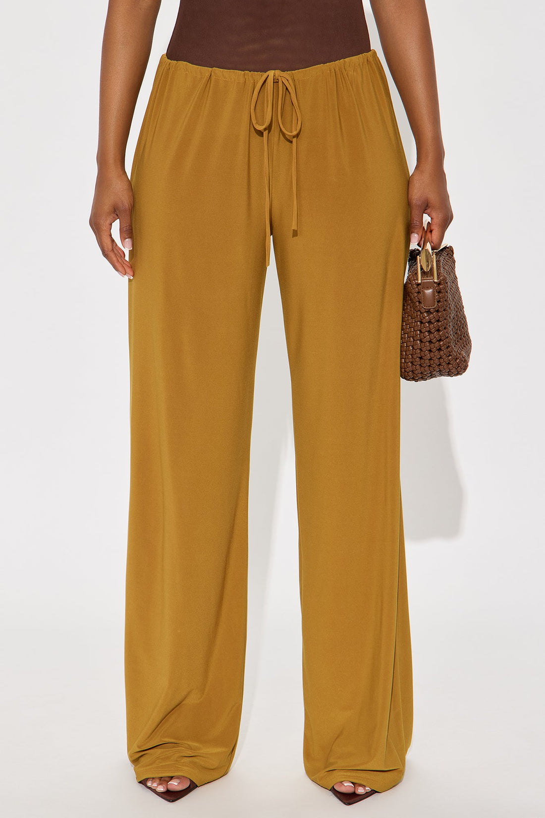 Focused On You Low Rise Wide Leg Pant 32 - Gold