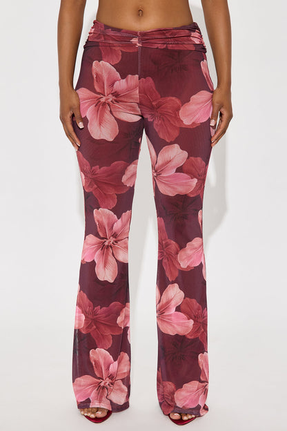 Floral Escape Mesh Straight Leg Ruched Pant 33 - Burgundy/combo