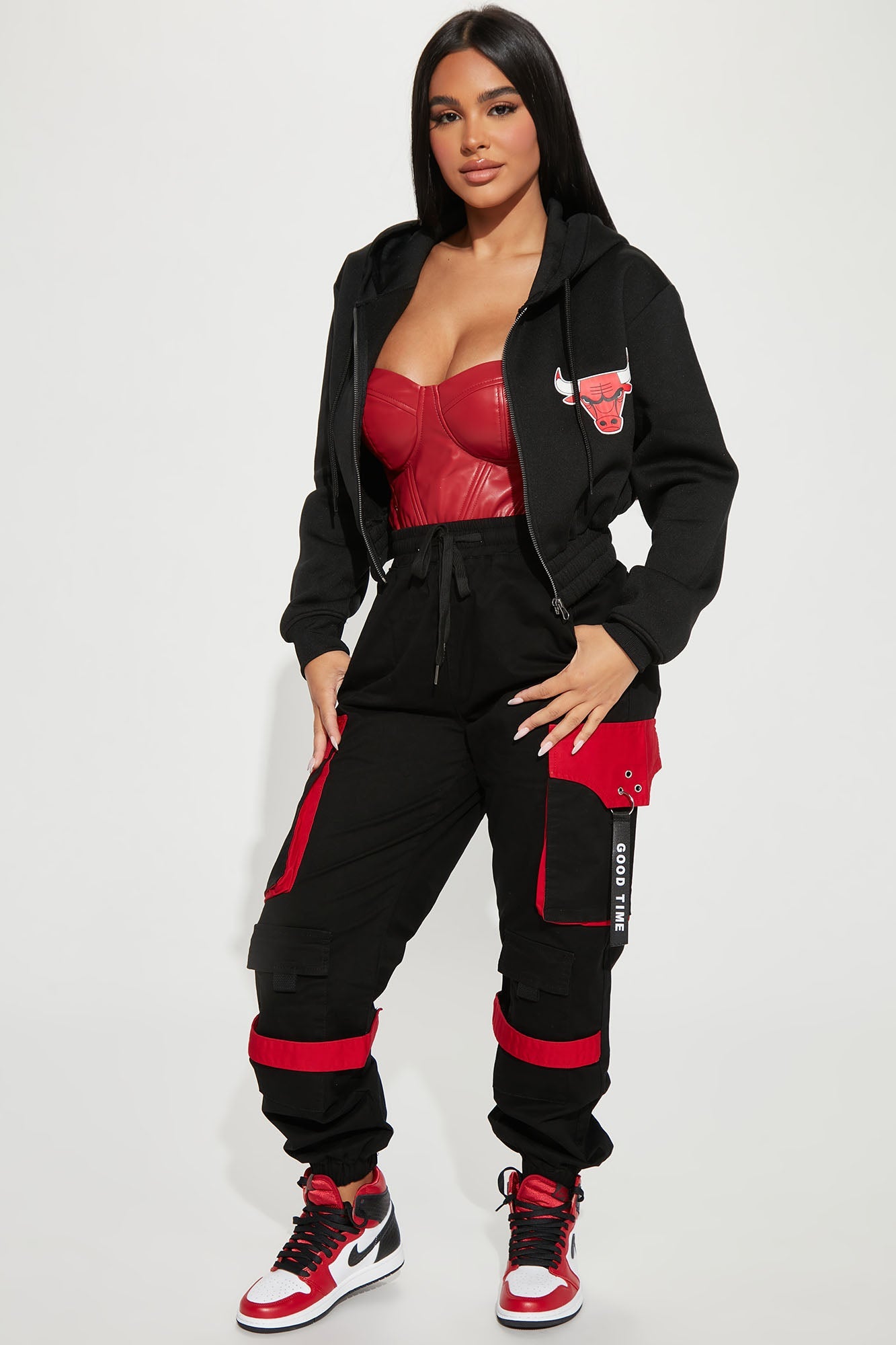 Bulls Cropped Zip Hoodie - Black
