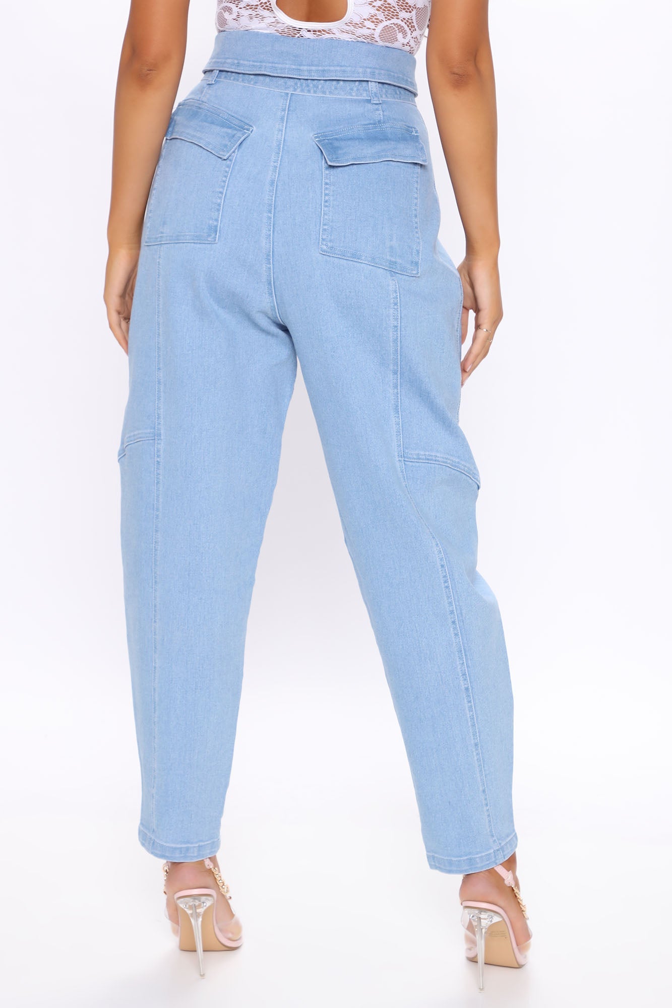 Love The Feeling Balloon Mom Jeans - Light Blue Wash