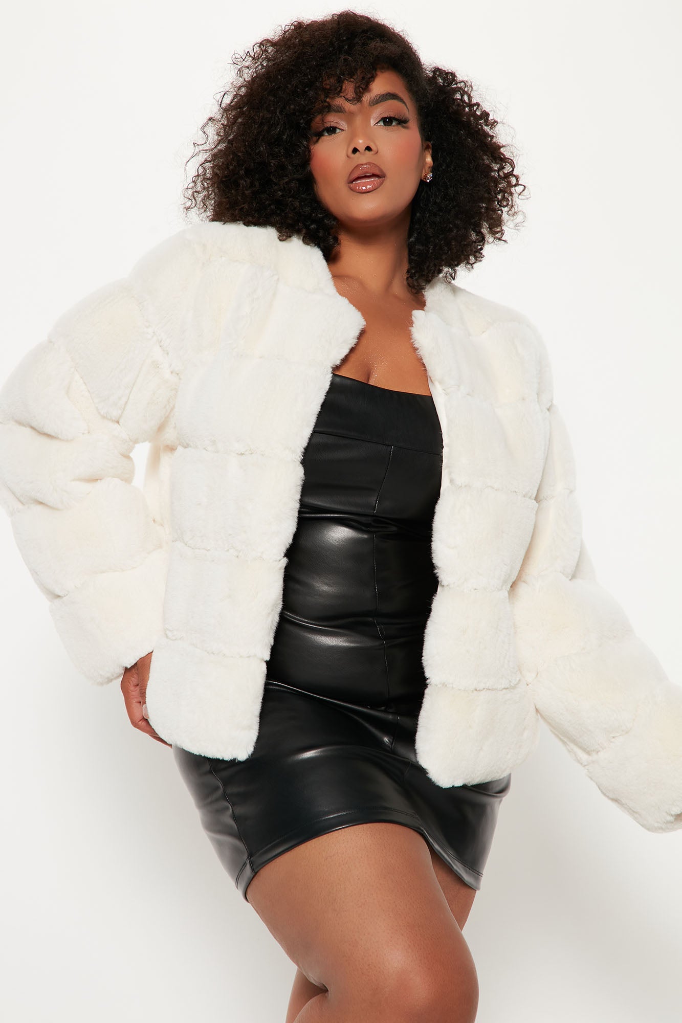 She Got Ready Faux Fur Coat - Ivory