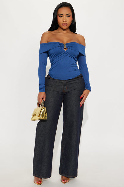 Minerva Ruched Long Sleeve Off Shoulder Top - Royal
