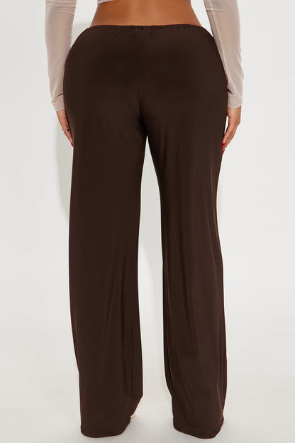 Focused On You Low Rise Wide Leg Pant 32 - Chocolate