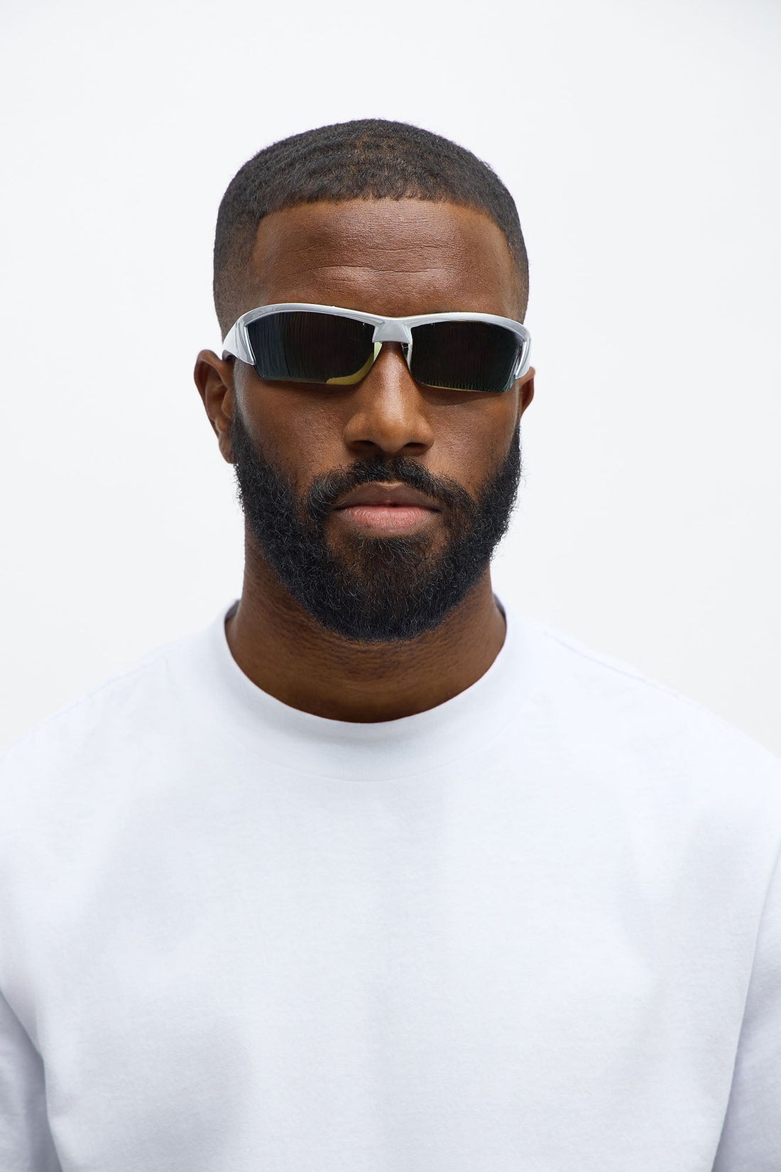 Eye Catching Gaze Sunglasses - Silver