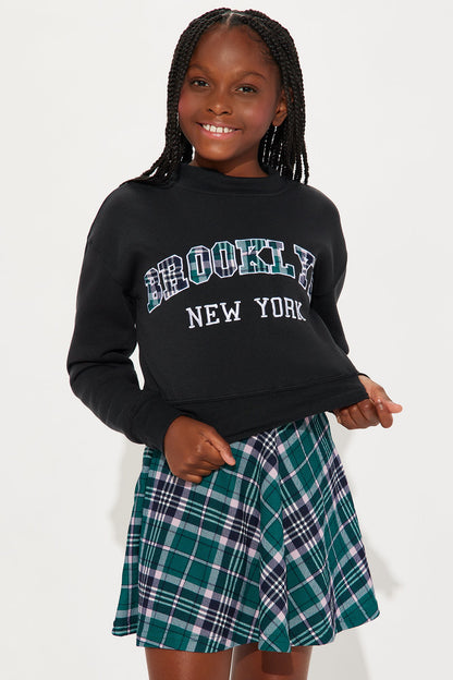 Mini So New York Mock Neck Sweatshirt &amp; Pleated Skirt Set - Black/combo