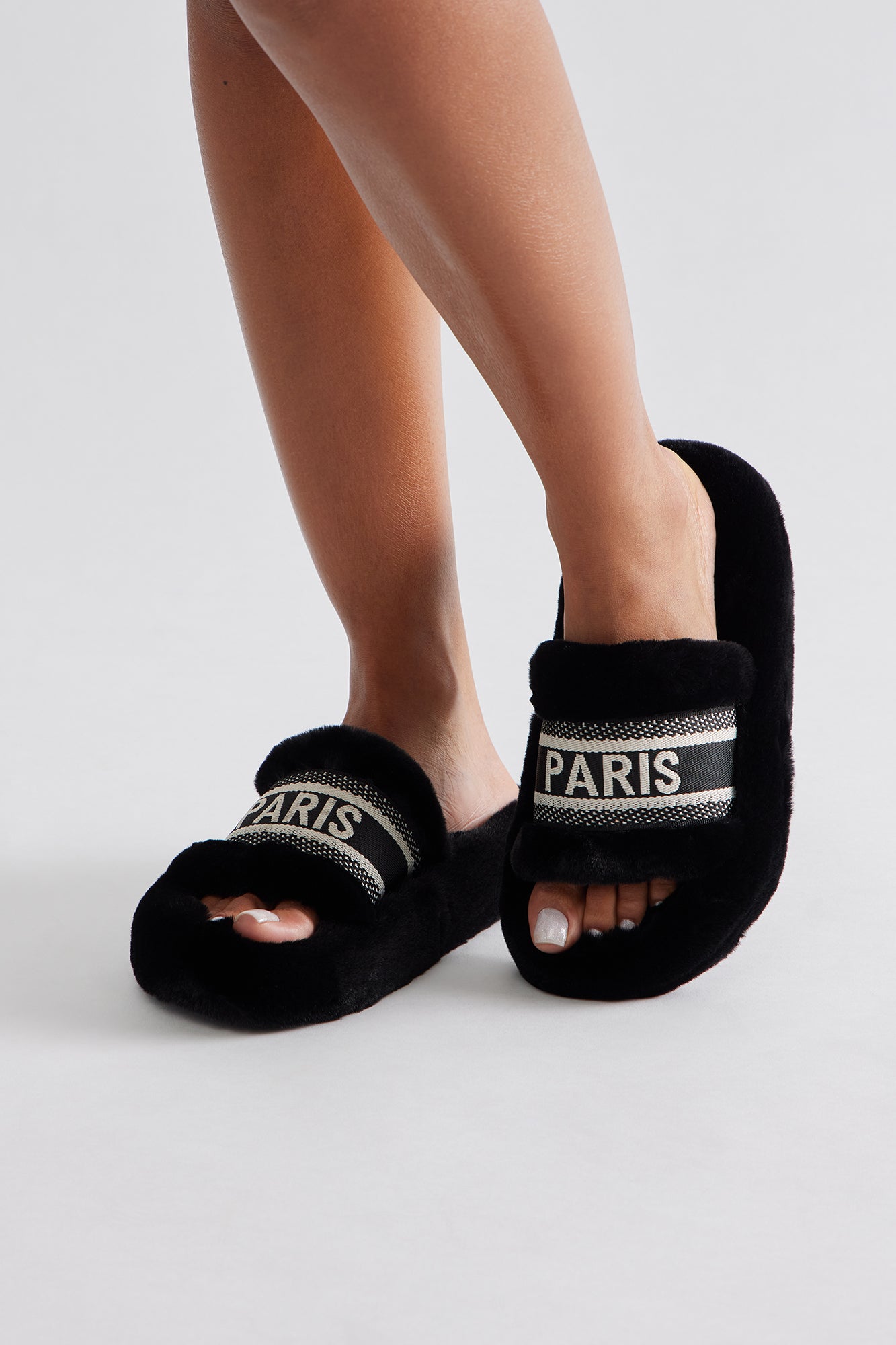 Witty Faux Fur Slippers - Black