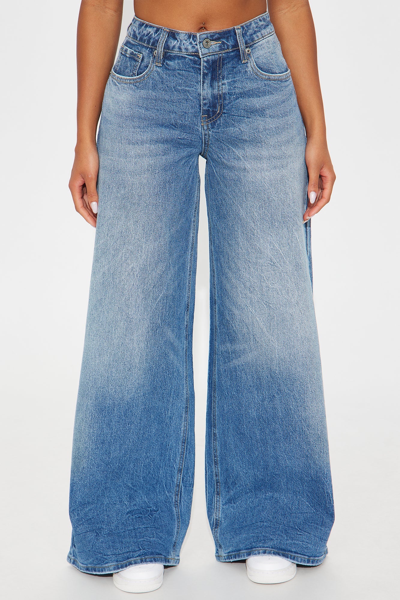 Make A Statement Wide Leg Jeans - Medium Wash