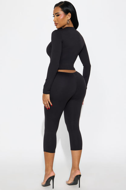 All Day Sleek Long Sleeve Matte Tricot Capri Set - Black
