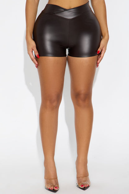 Good Girl Vibes Short - Chocolate