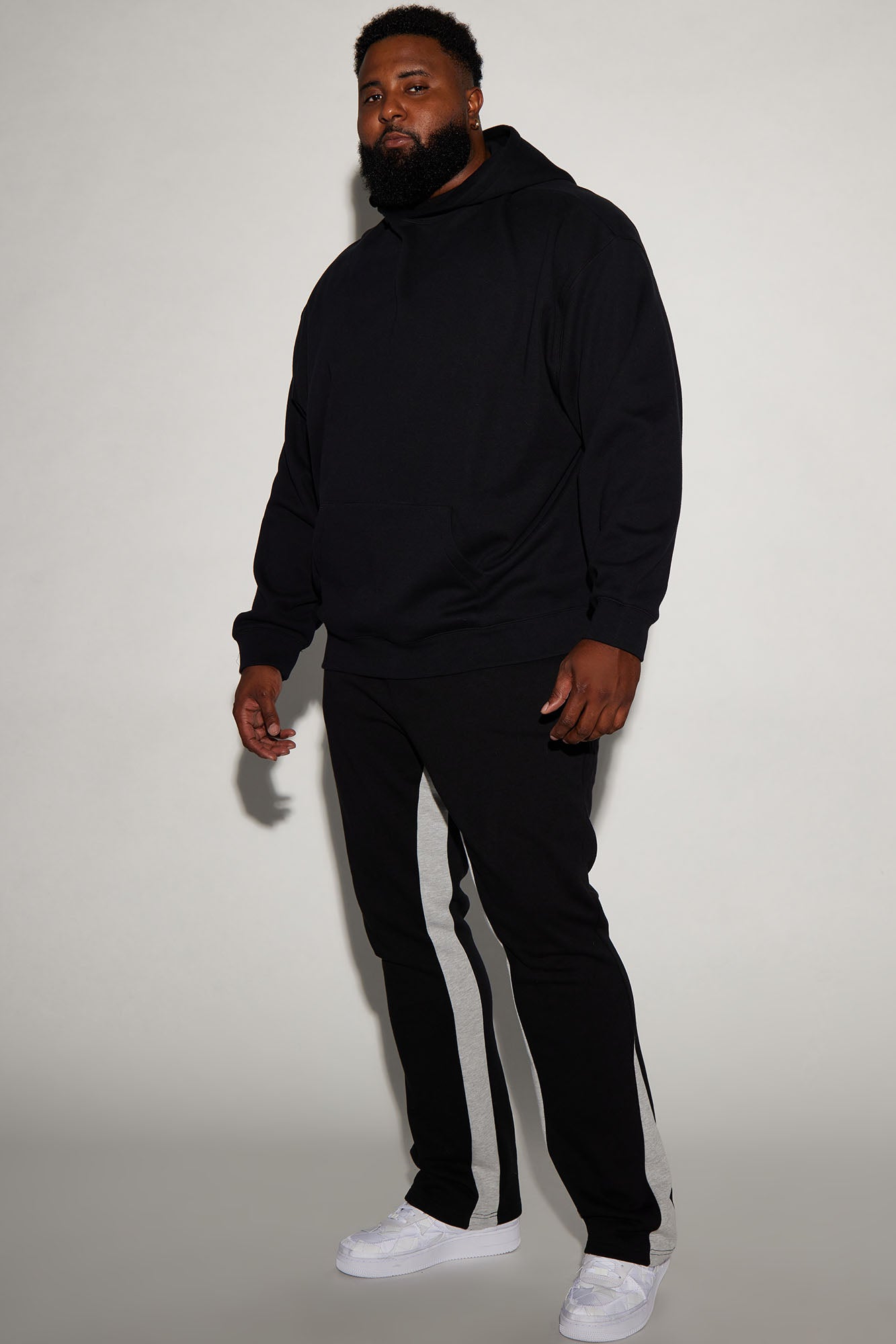 Tyson Flared Sweatpants - Black