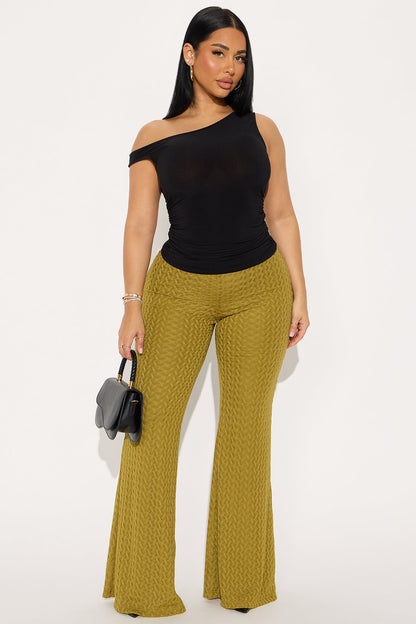 Nikki Textured Flare Pant 33″ - Chartreuse