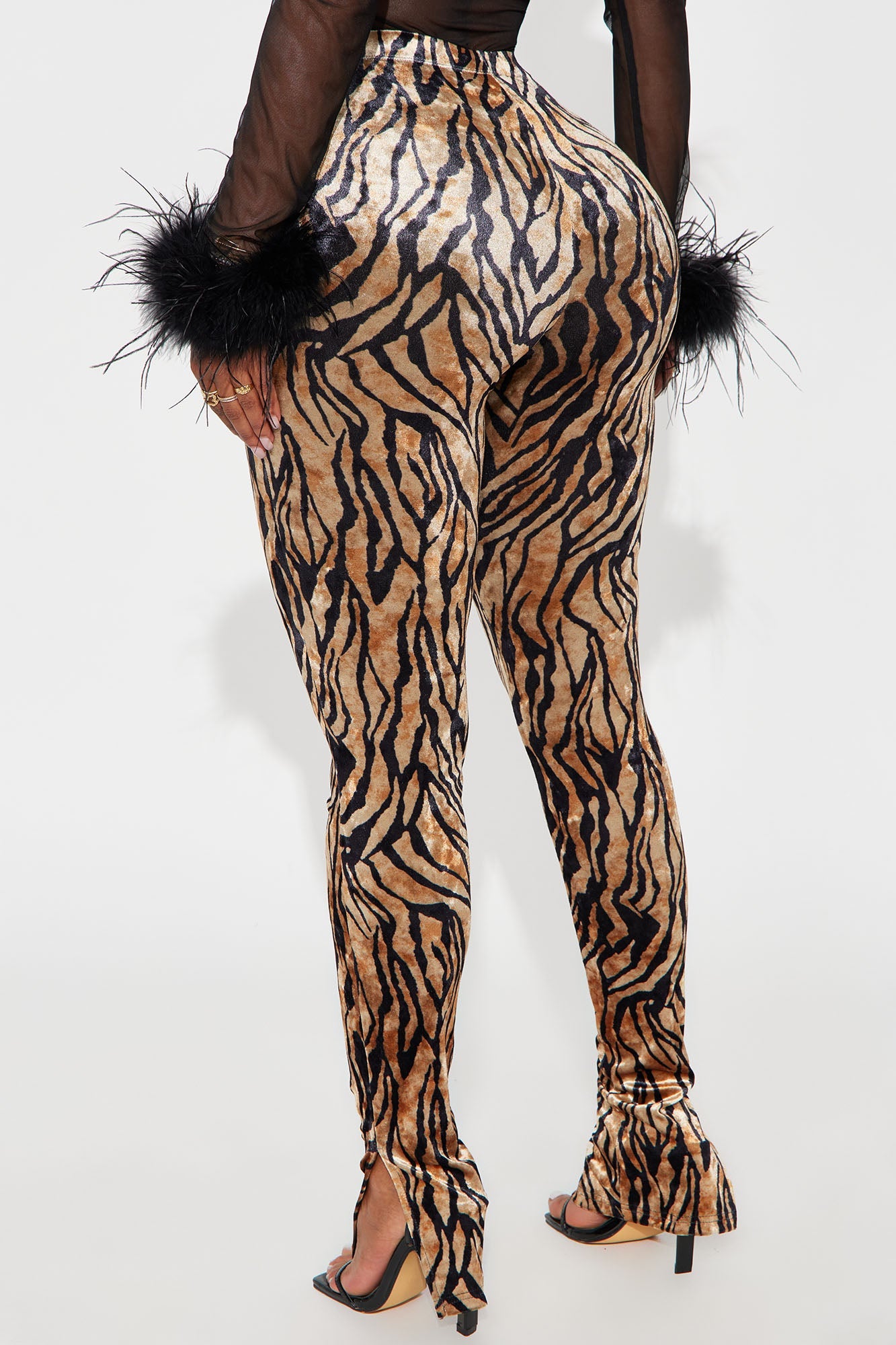 Purrfect Stride Tiger Print Velvet Legging - Taupe/combo