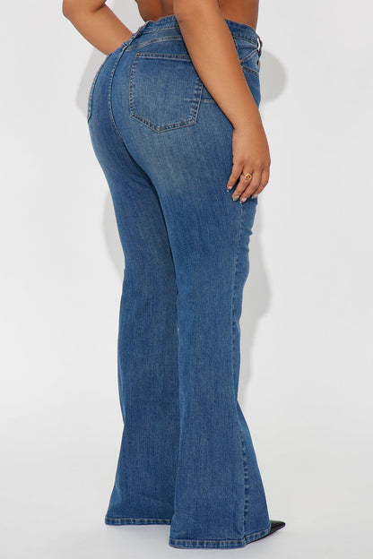Perfect Stretch Sculpt Flare Jeans - Medium Wash