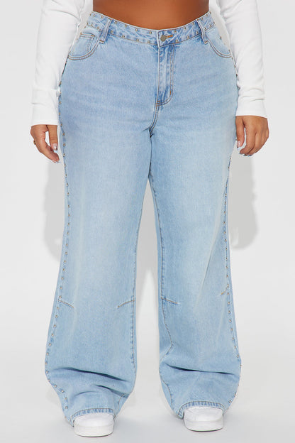 Studded Kiss Embellished Baggy Jeans - Light Wash
