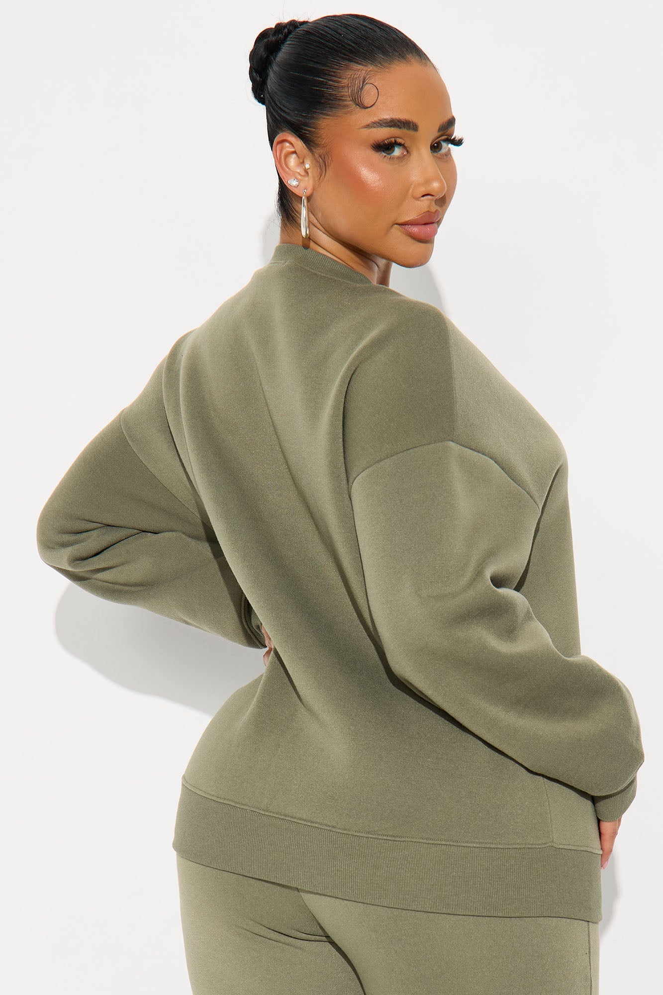 Candice Oversized Crewneck Sweatshirt - Olive