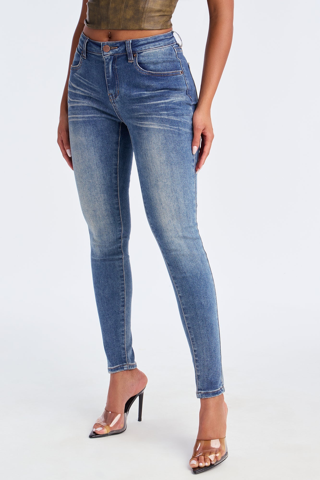 Favorite Feeling Skinny Jeans - Vintage Wash