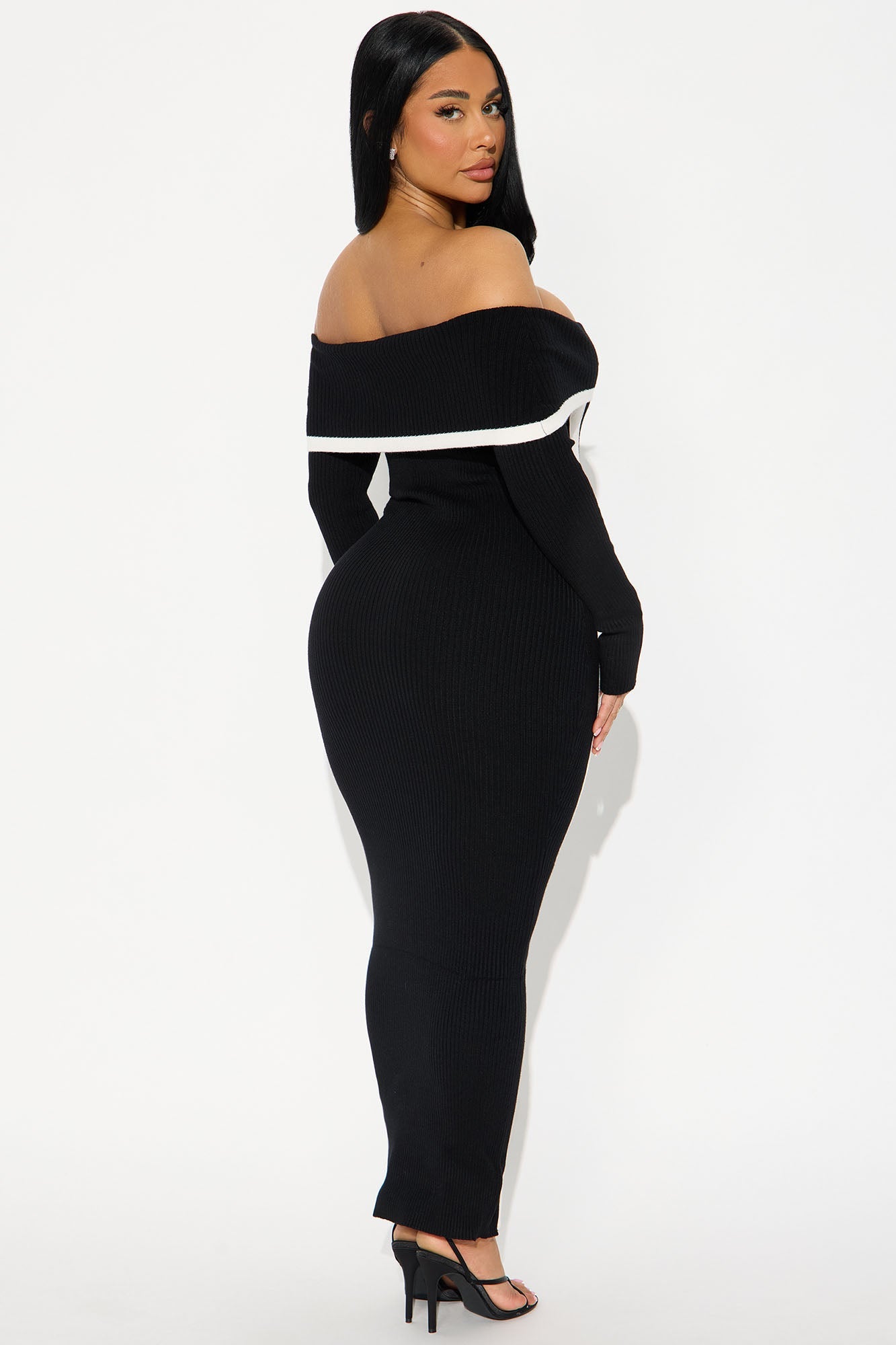 Monique Off Shoulder Sweater Maxi Dress - Black/White
